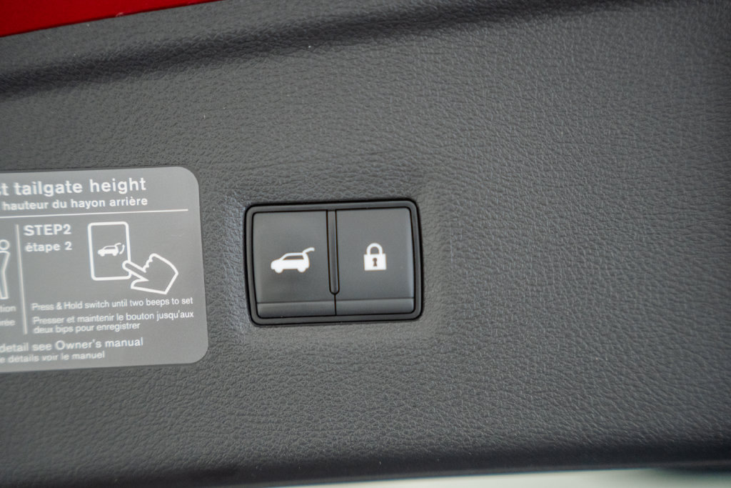 Used 2023 INFINITI QX55 Sensory w/ Lighting Package AWD/4WD image 10
