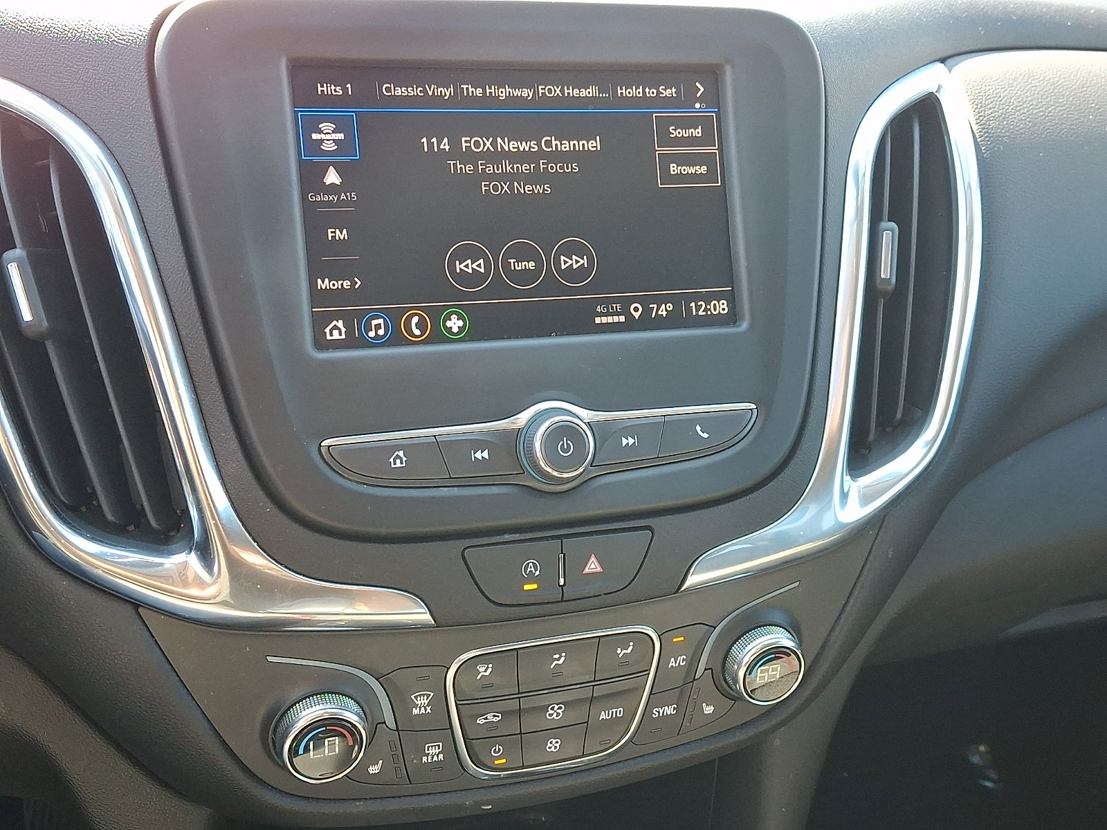 Certified 2024 Chevrolet Equinox LT AWD/4WD image 15