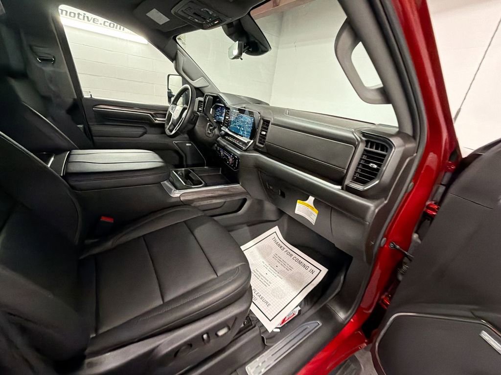 Certified 2024 Chevrolet Silverado 2500 LTZ w/ LTZ Convenience Package AWD/4WD image 28