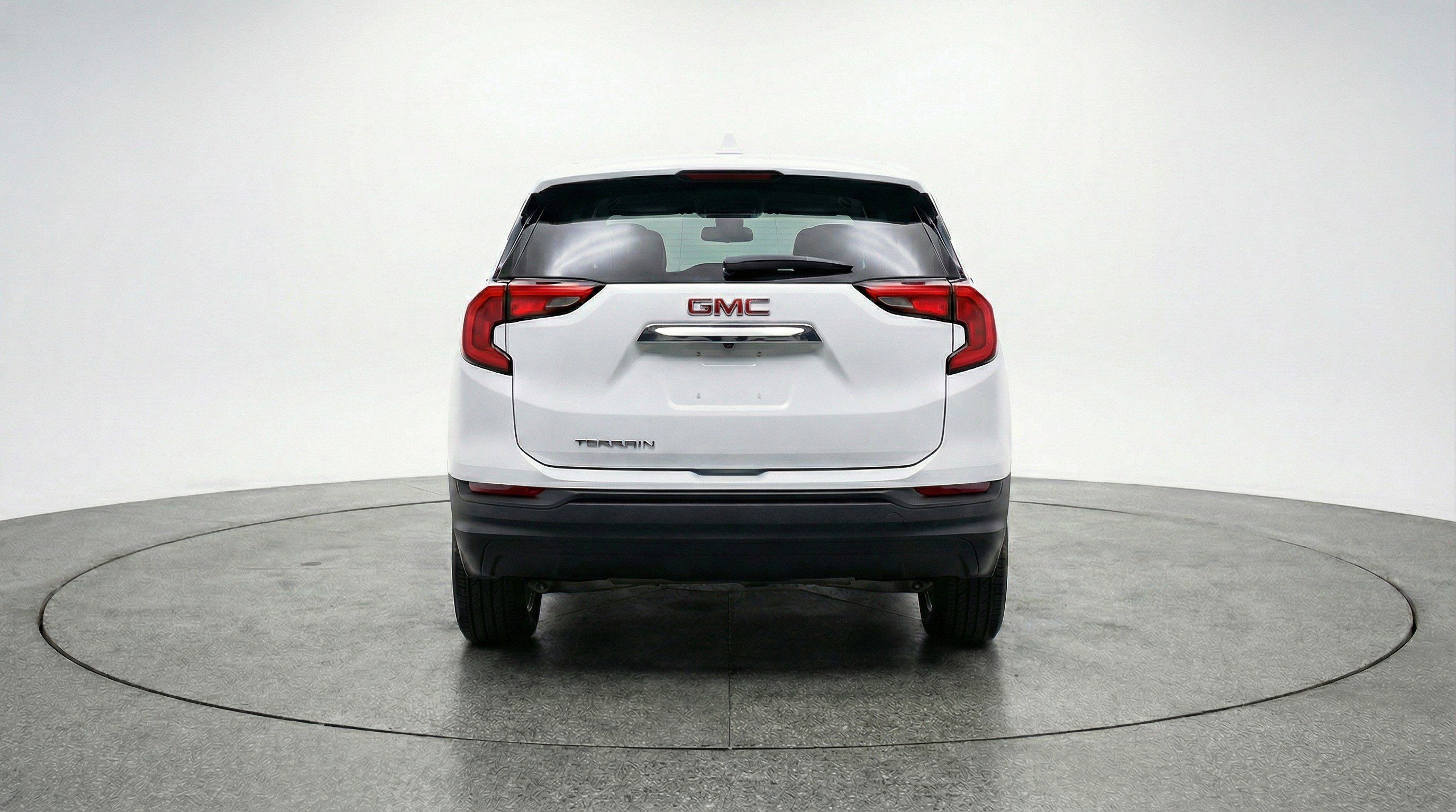 Used 2024 GMC Terrain SLE image 7