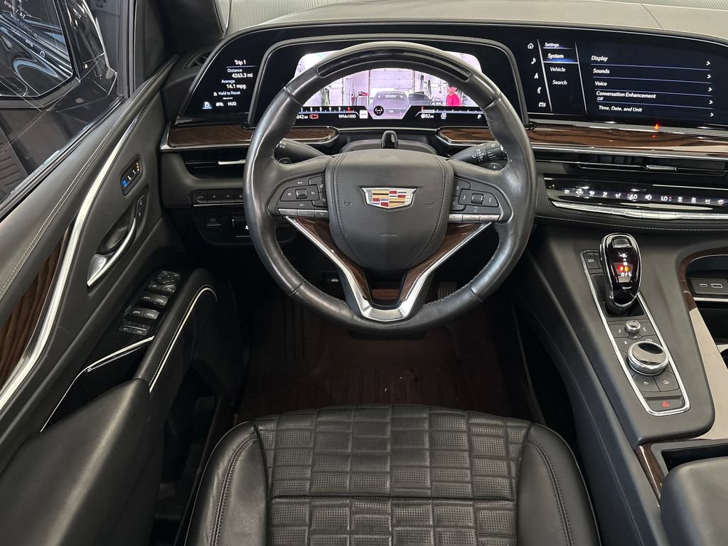 Used 2022 Cadillac Escalade Sport Platinum w/ LPO, ONYX Package AWD/4WD image 26