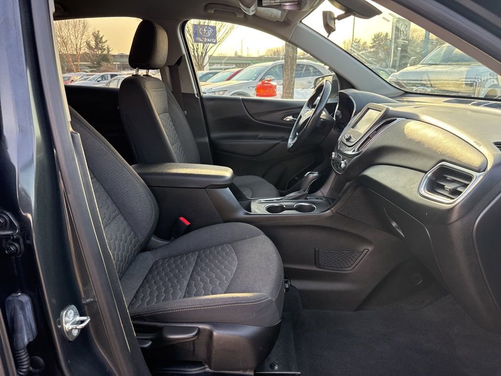Used 2018 Chevrolet Equinox LT image 29