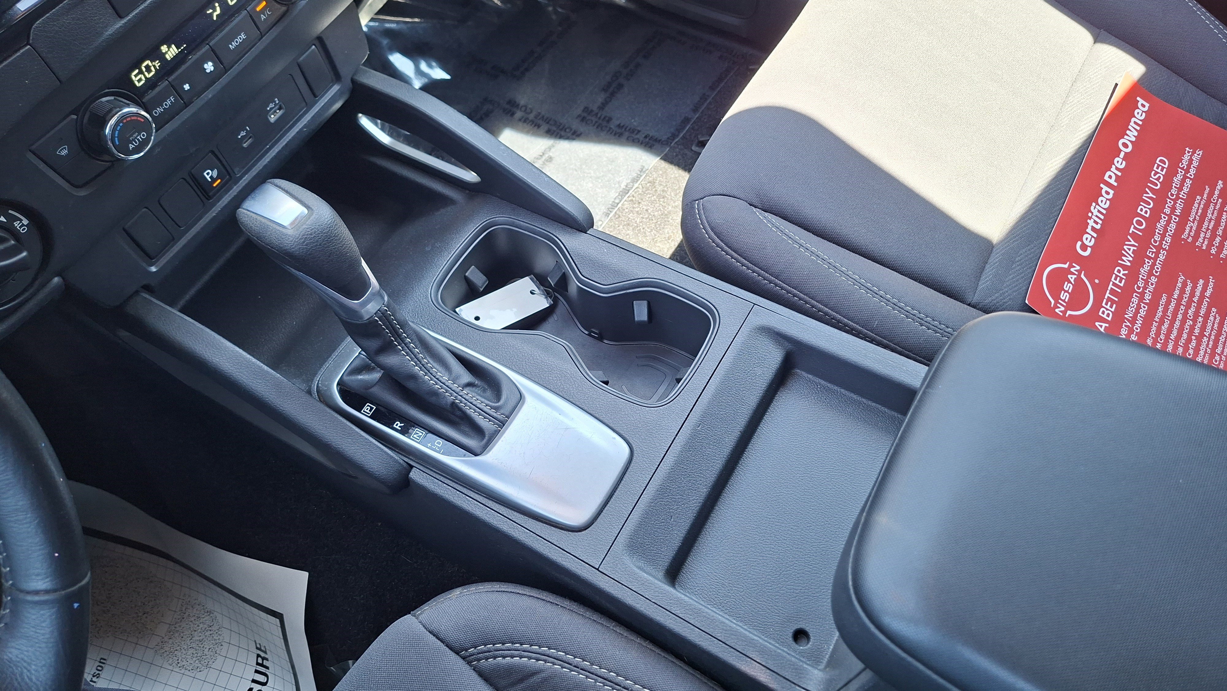 Used 2022 Nissan Frontier SV w/ Technology Package image 26