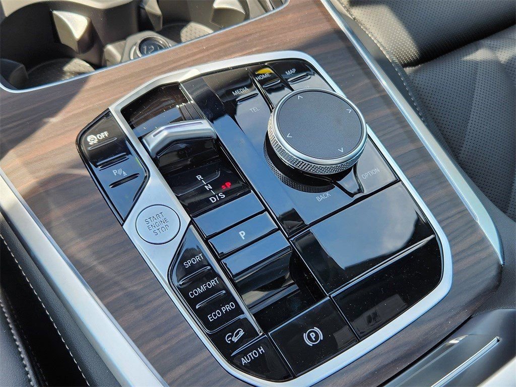 Used 2026 BMW X5 xDrive40i w/ Premium Package AWD/4WD image 18