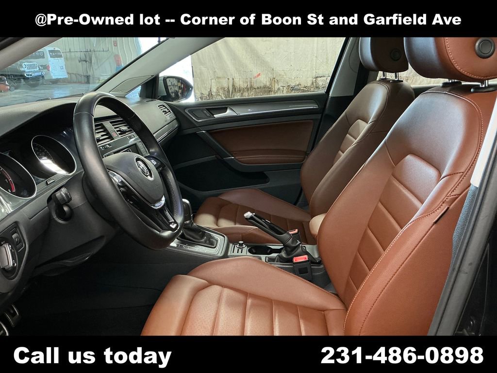 Used 2017 Volkswagen Golf Alltrack S AWD/4WD image 13