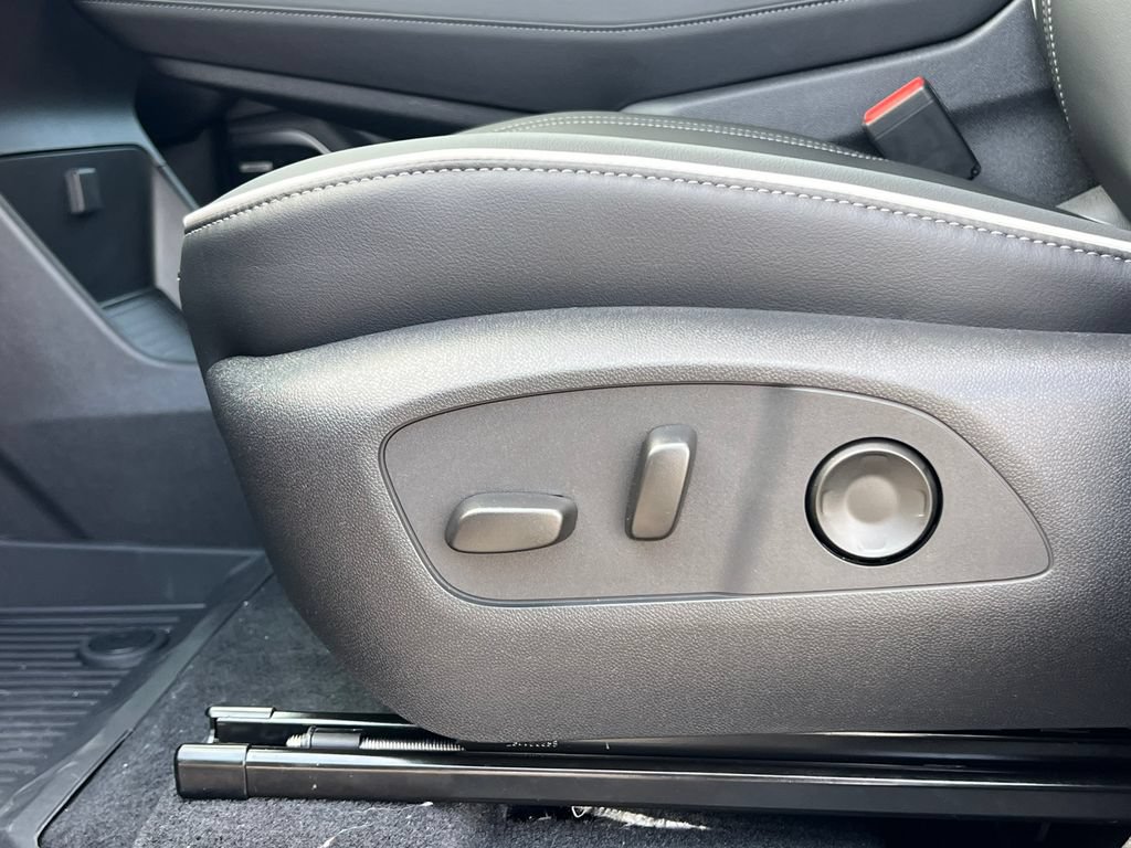 New 2026 Buick Enclave Preferred w/ Power Package AWD/4WD image 9