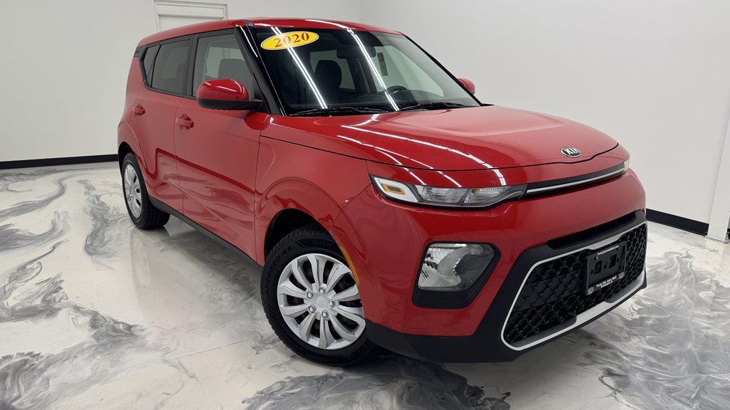 Used 2020 Kia Soul LX FWD image 2