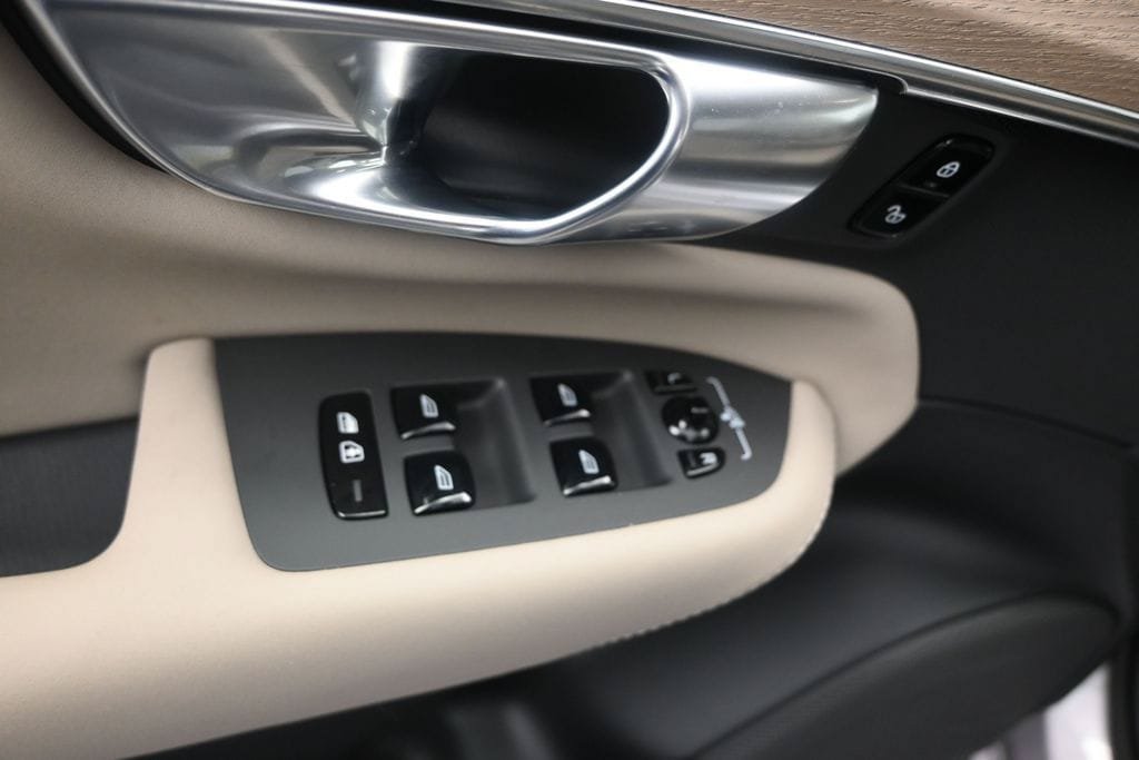 New 2026 Volvo XC90 B6 Plus w/ Protection Package Premier AWD/4WD image 14