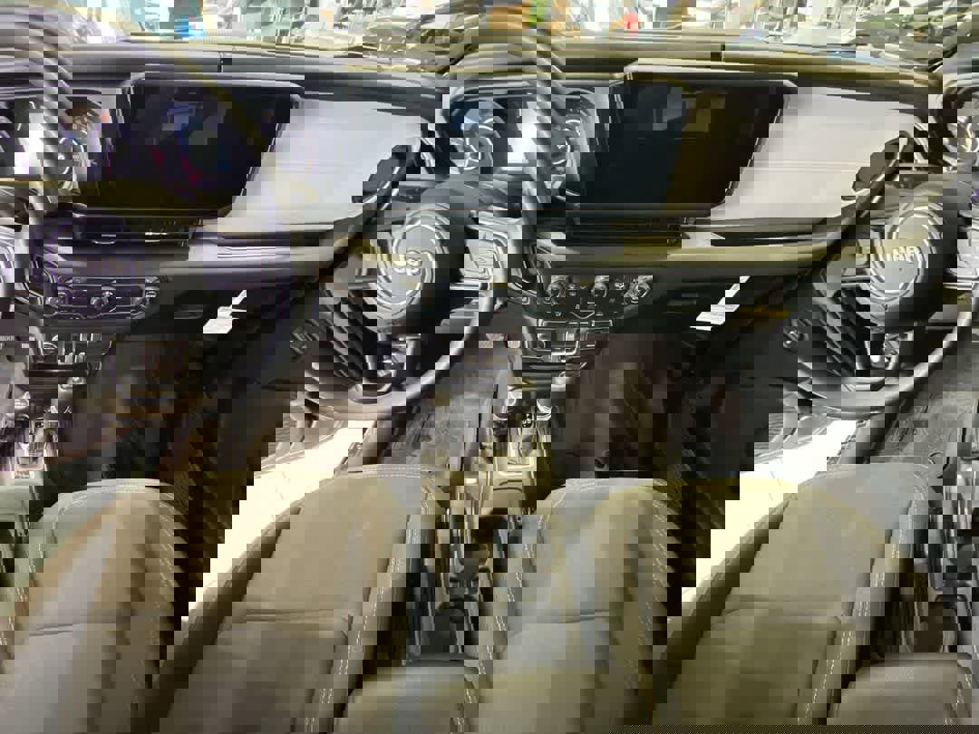 Used 2025 Jeep Wrangler Sport image 22