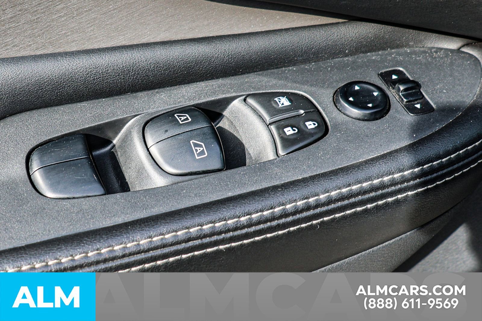 Used 2021 Nissan Murano SV image 39