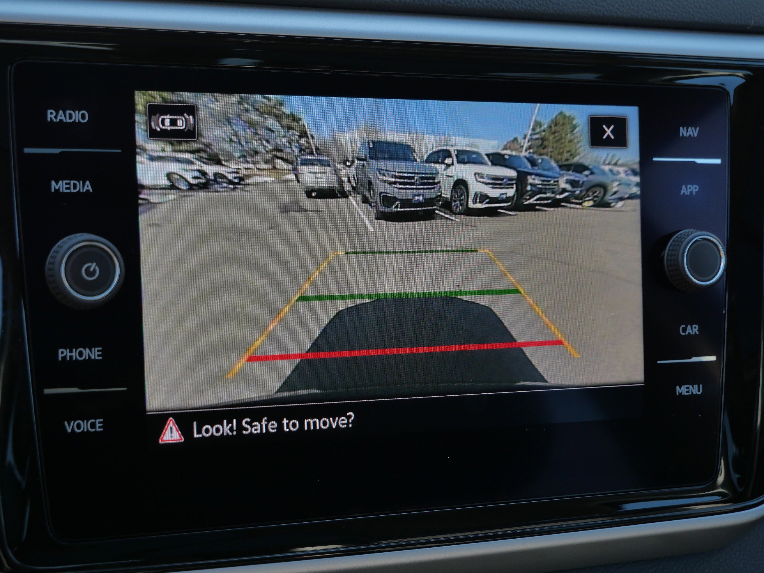 Used 2021 Volkswagen Atlas SEL Premium image 35