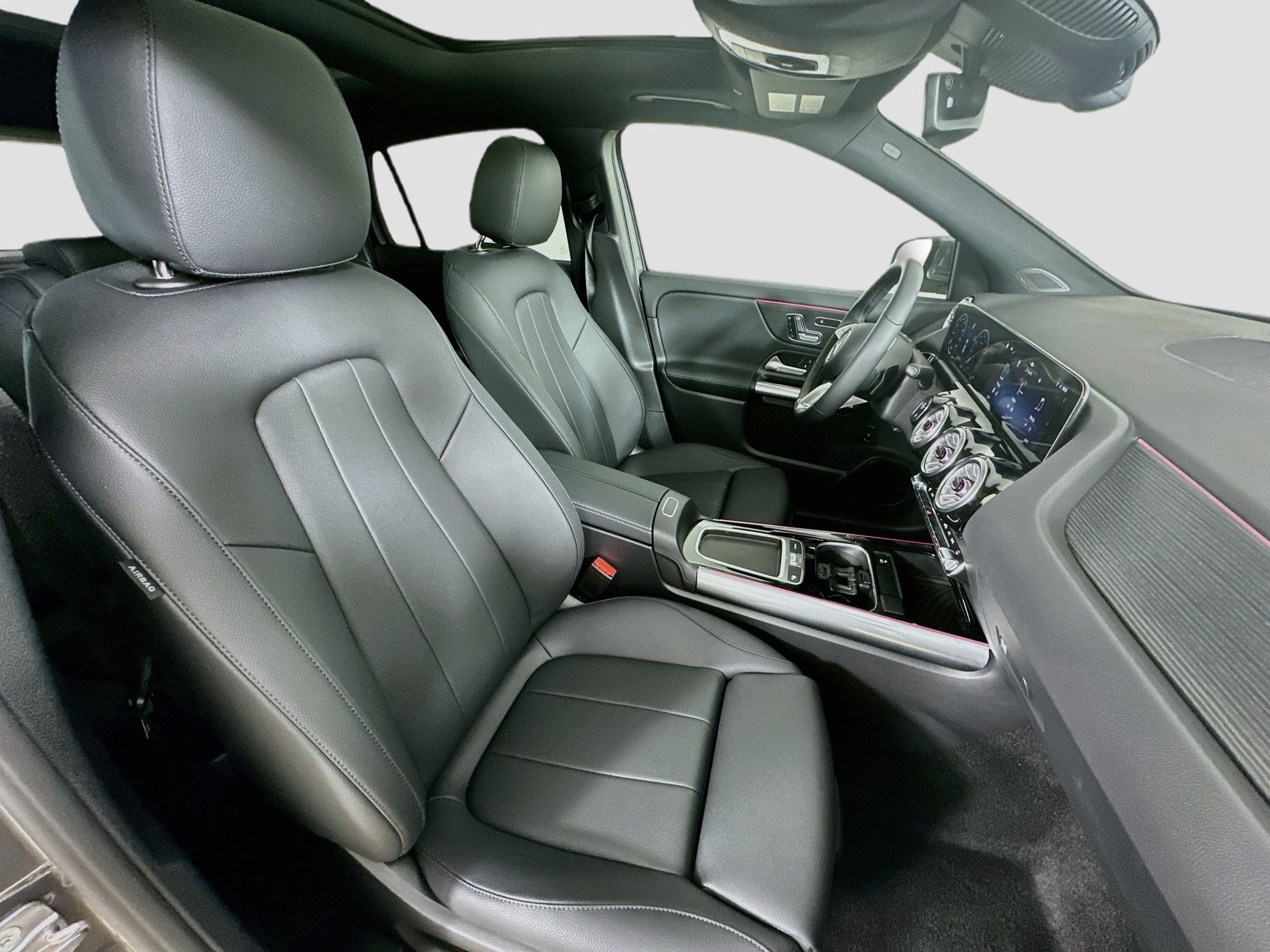 Certified 2026 Mercedes-Benz GLA 250 4MATIC image 35