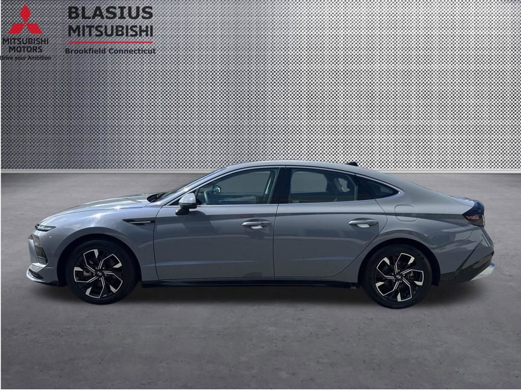 Used 2025 Hyundai Sonata SEL FWD image 16