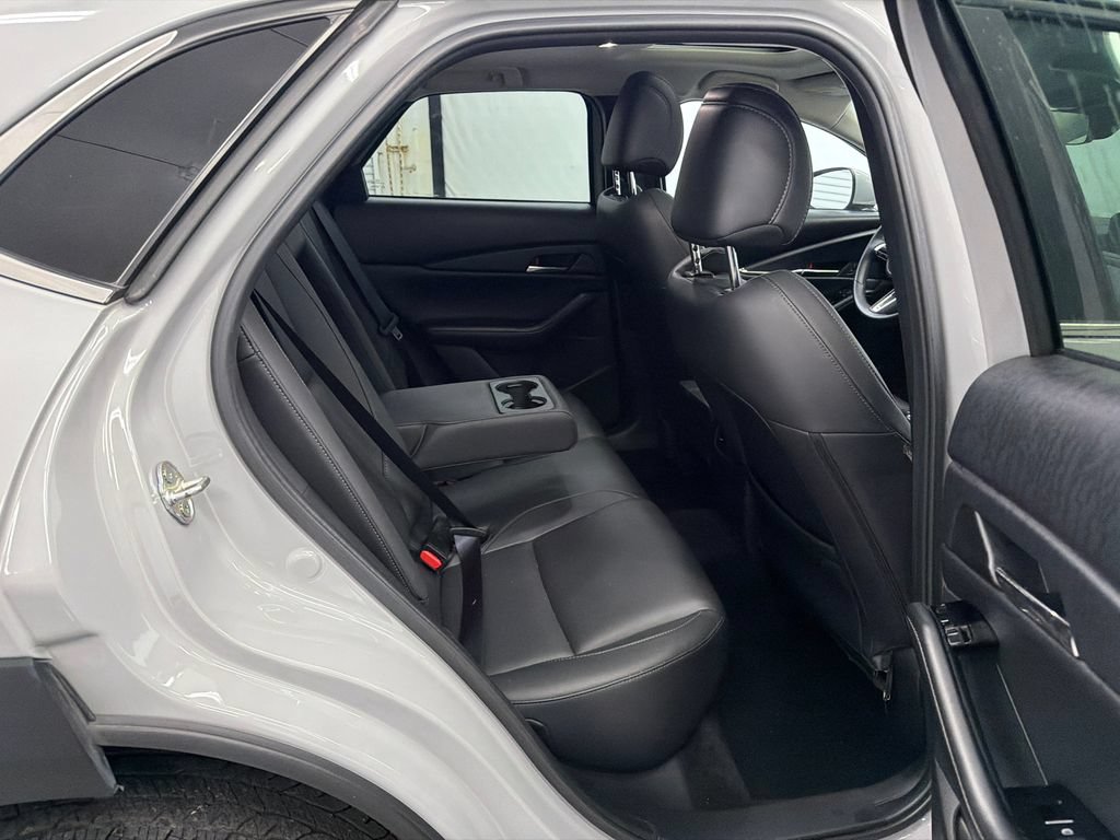 Used 2025 MAZDA CX-30 AWD 2.5 S w/ Preferred Package image 16