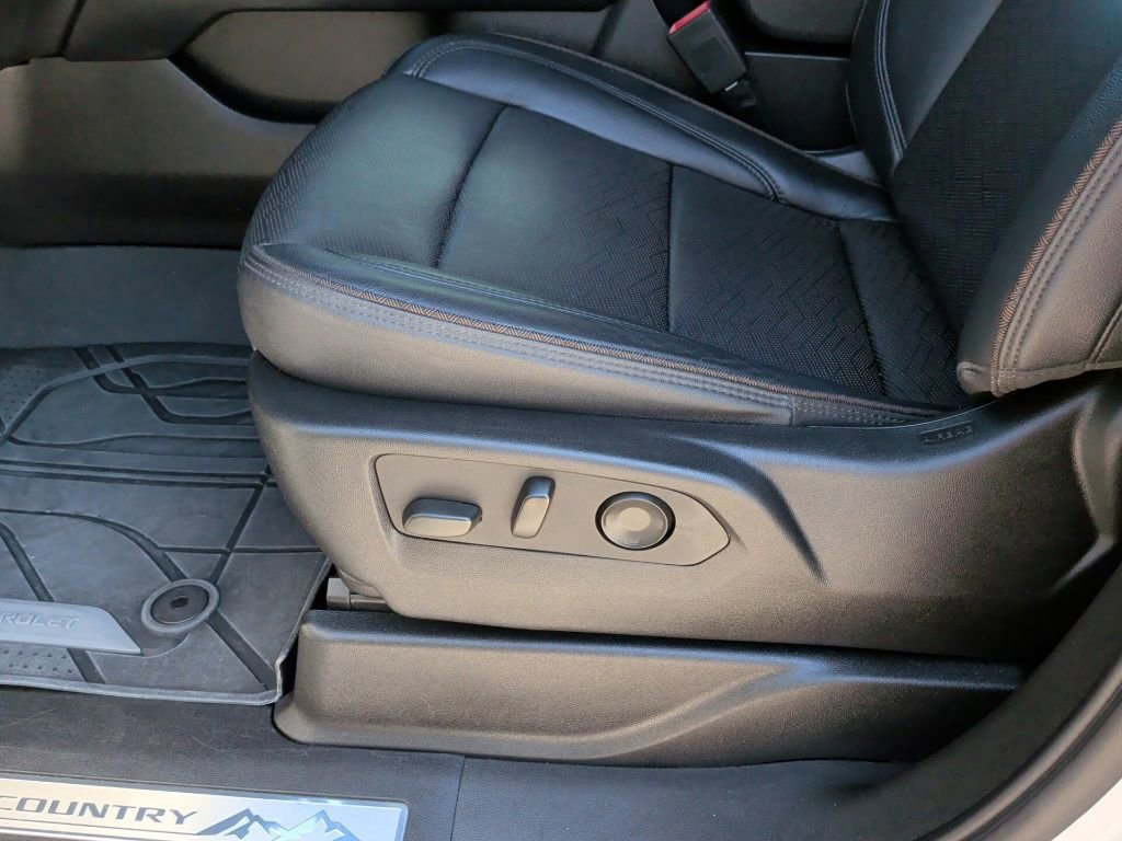 Used 2023 Chevrolet Tahoe High Country RWD image 14