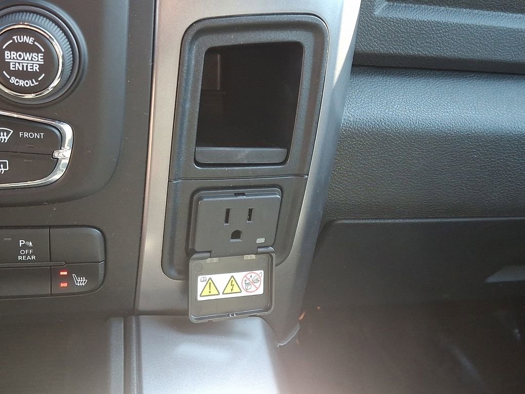 Used 2021 RAM 1500 Classic Warlock w/ Luxury Group image 23