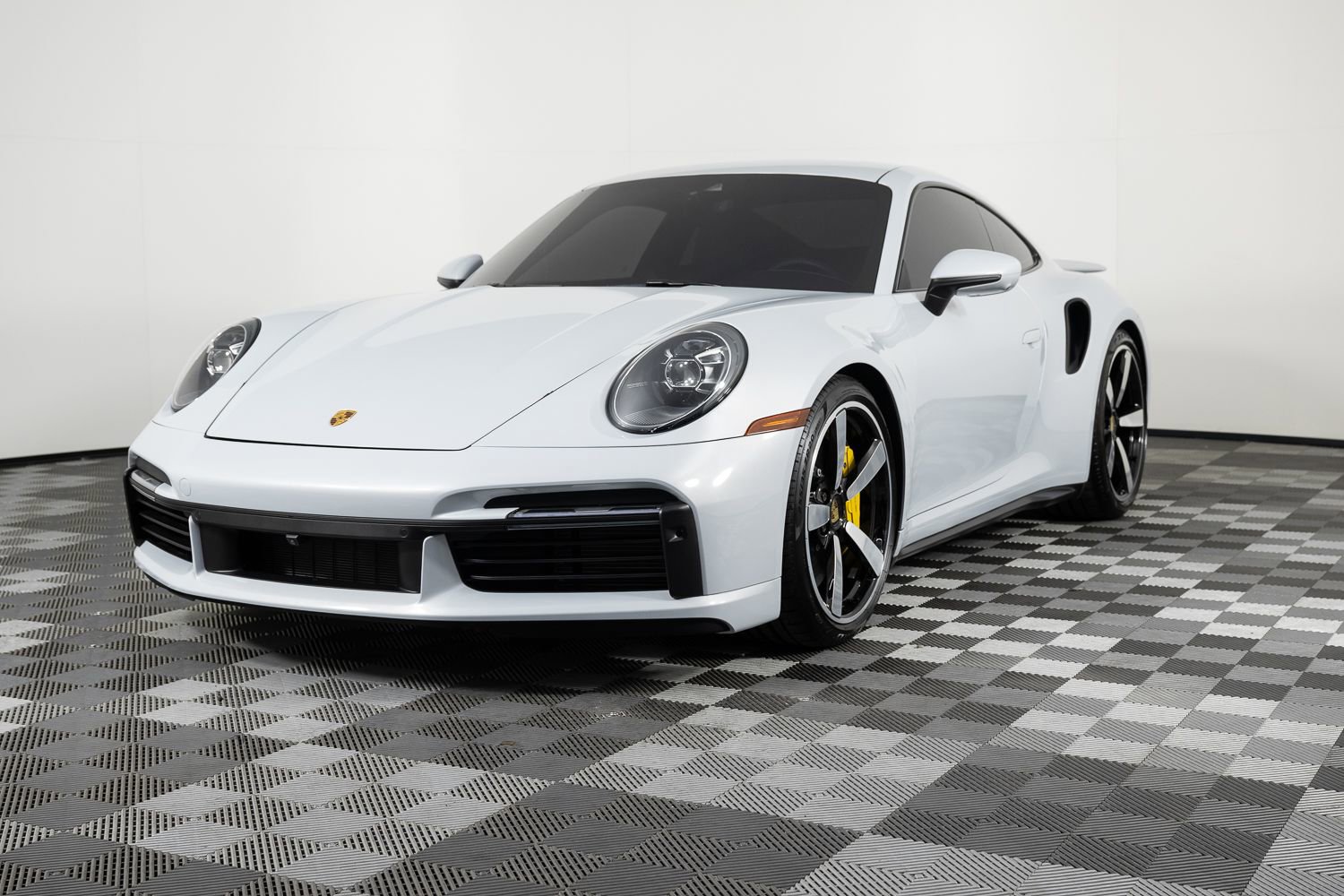 Used 2023 Porsche 911 Turbo S image 2