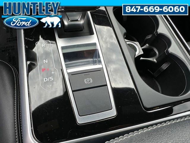 Used 2020 Audi Q8 Premium Plus w/ Premium Plus Package AWD/4WD image 22