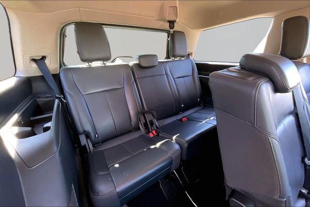 Used 2024 Ford Expedition XLT image 18