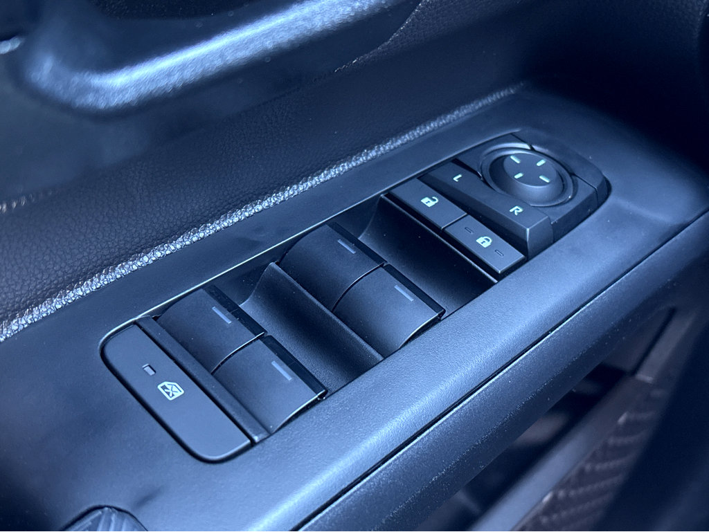 Used 2025 Toyota Tacoma SR5 image 21