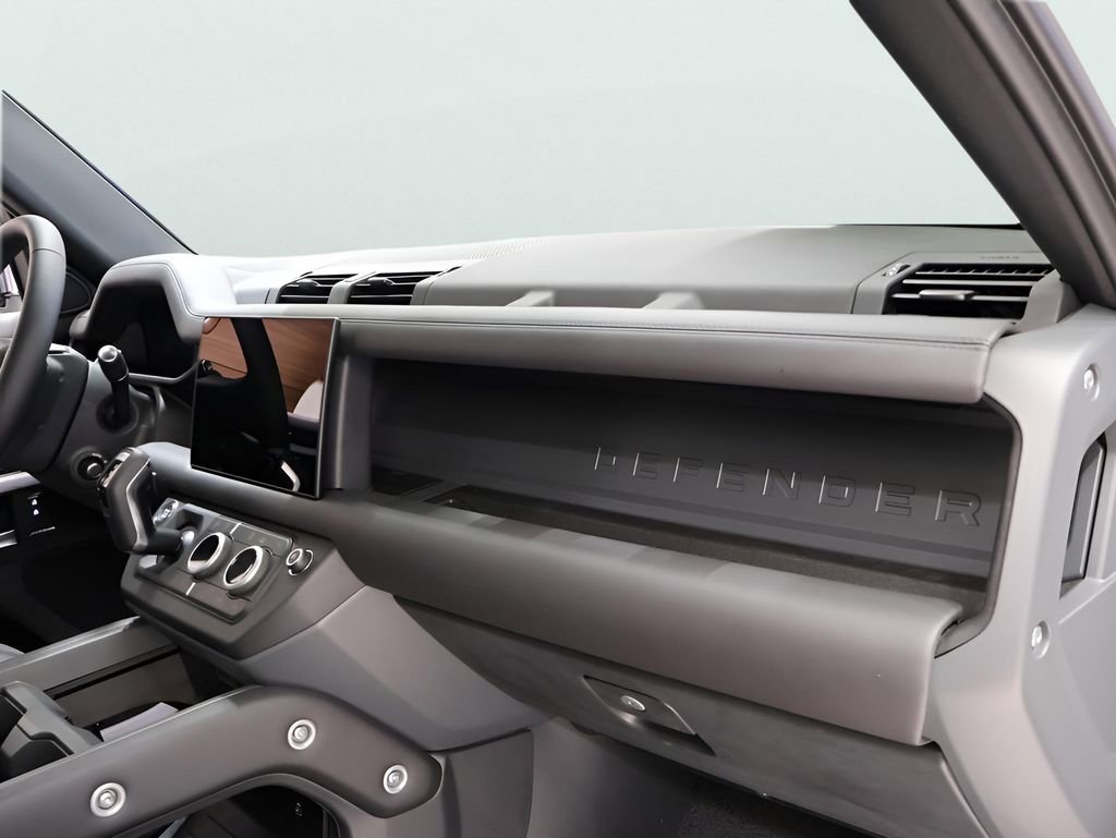 New 2025 Land Rover Defender 110 S image 10