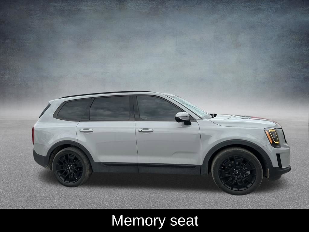 Used 2022 Kia Telluride SX w/ Nightfall Edition Package image 8