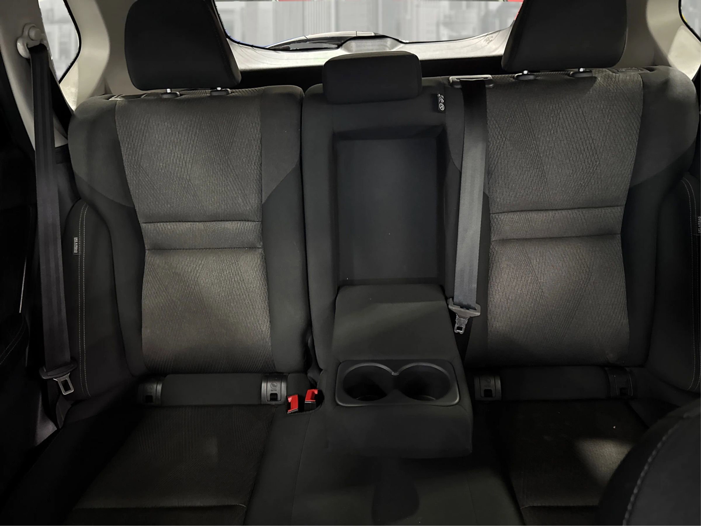 Used 2025 Nissan Rogue SV image 15