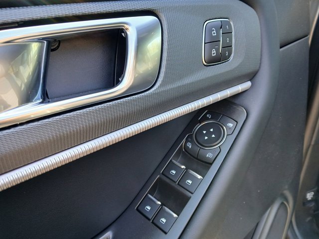 New 2025 Ford Explorer ST-Line w/ Premium Package image 9