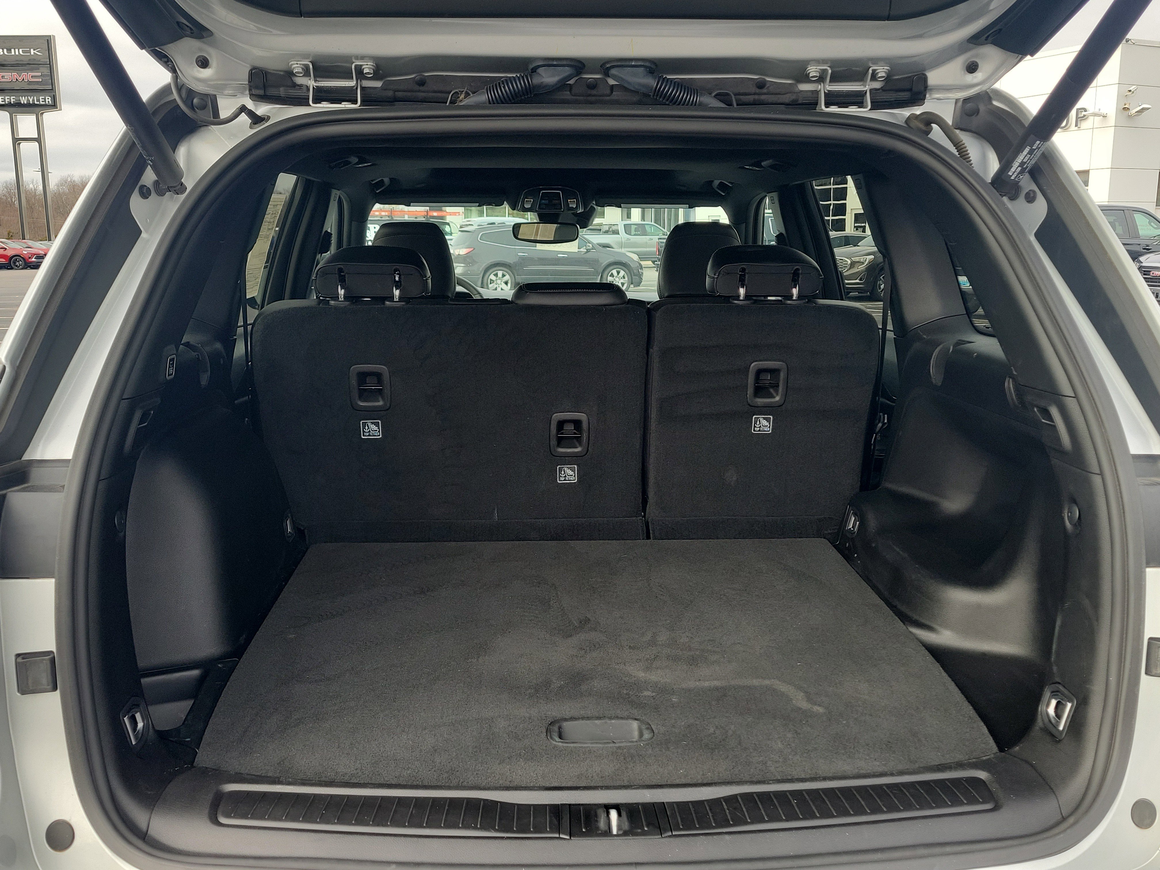 Used 2023 Jeep Grand Cherokee Altitude image 11