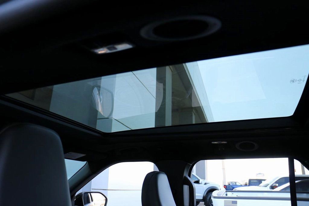 New 2026 Ford Explorer ST-Line w/ ST-Line Street Pack image 29