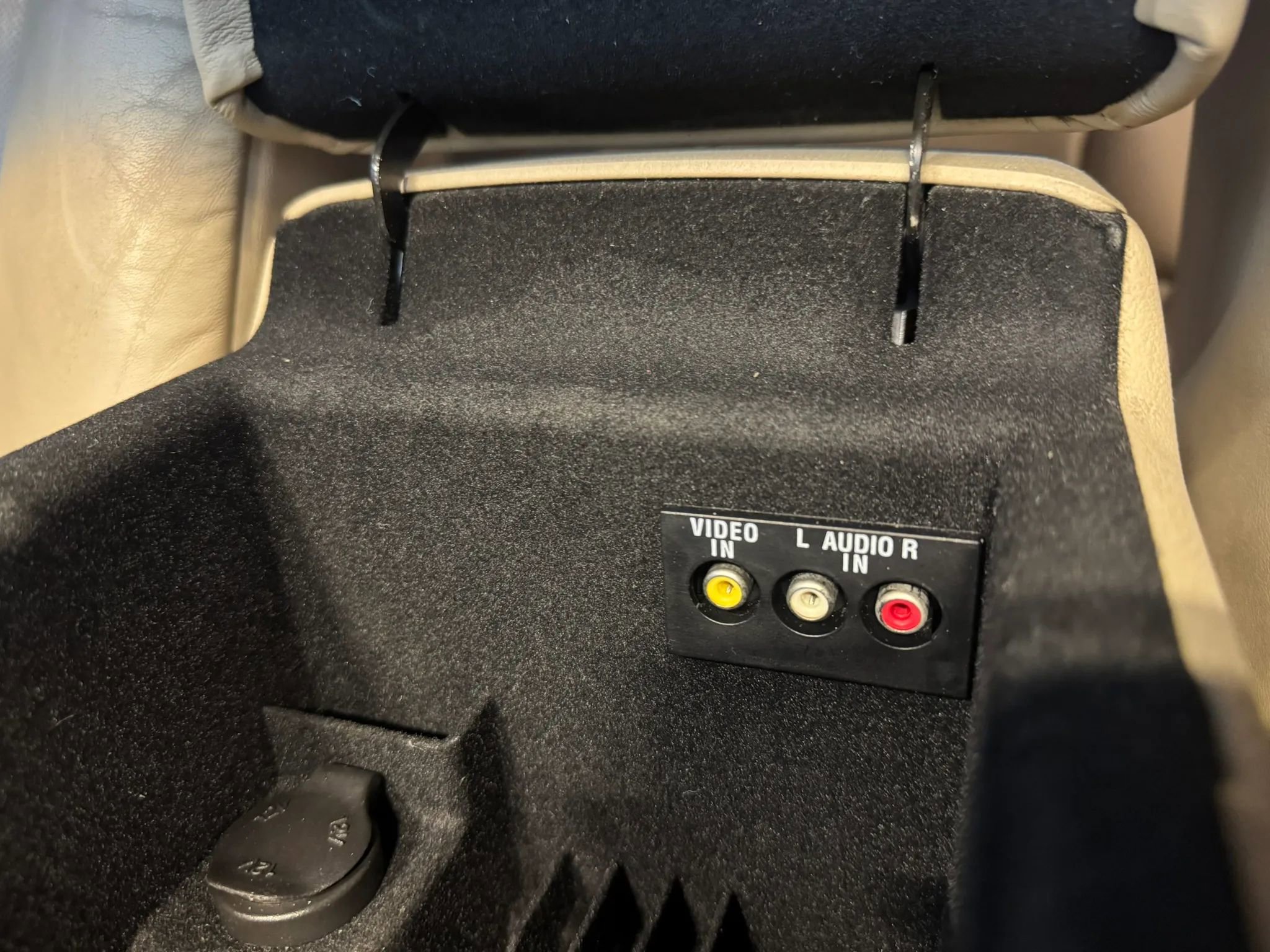 Used 2005 Cadillac STS V8 w/ Preferred Equipment Group RWD image 19