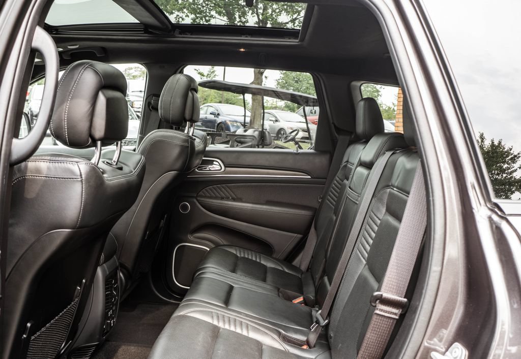 Used 2020 Jeep Grand Cherokee SRT AWD/4WD image 28