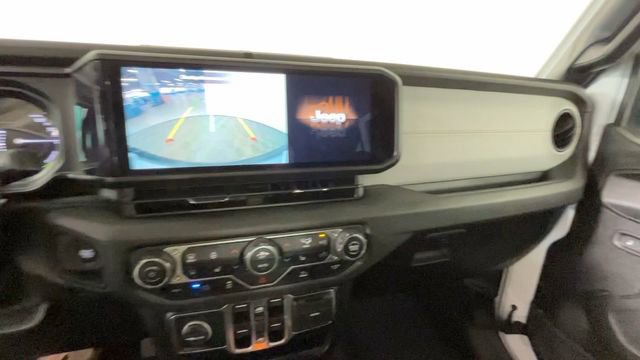 Used 2024 Jeep Wrangler Unlimited w/ Convenience Group AWD/4WD image 37