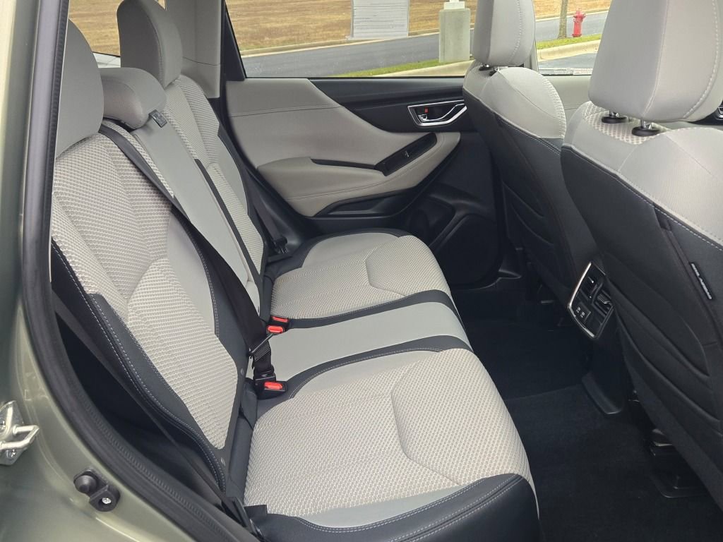 Used 2019 Subaru Forester Premium image 9