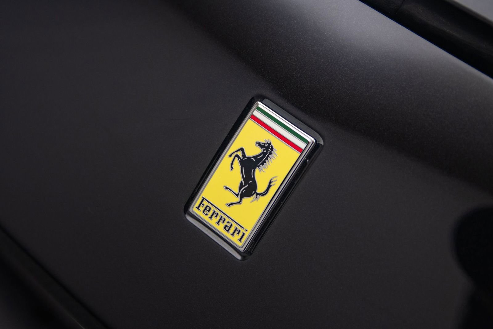 Used 2018 Ferrari GTC4Lusso AWD/4WD image 37