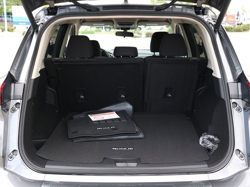 New 2026 Nissan Rogue SV image 16