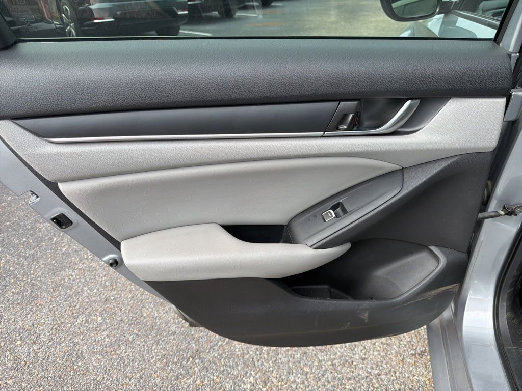 Used 2018 Honda Accord LX image 16