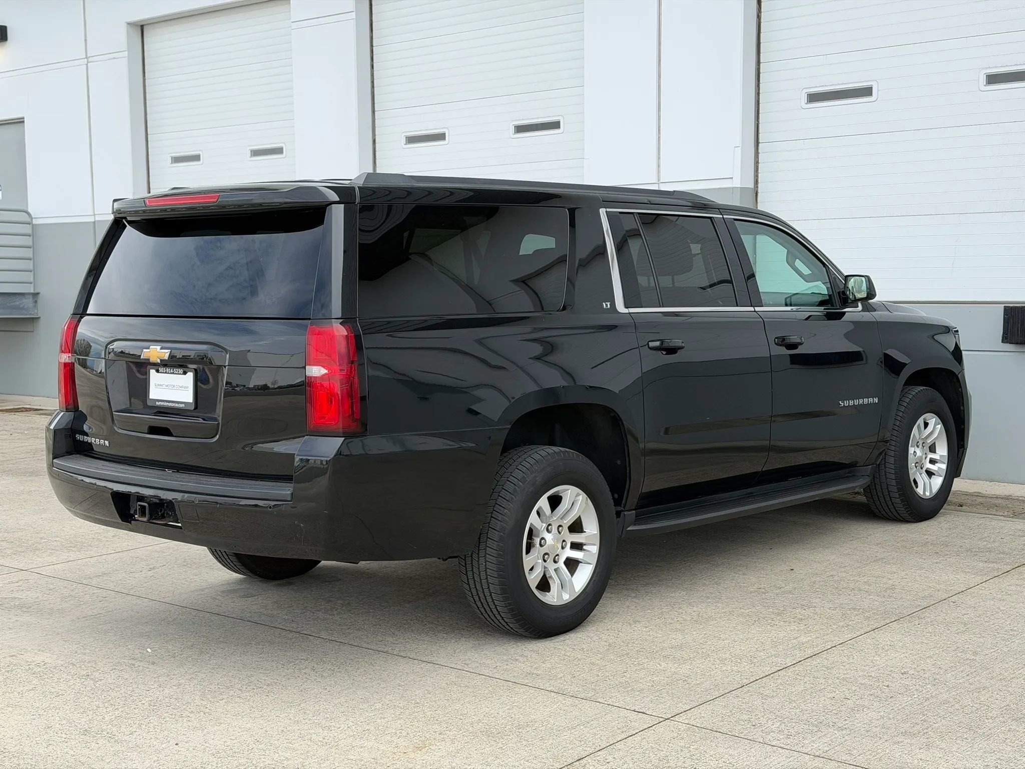 Used 2018 Chevrolet Suburban LT AWD/4WD image 5