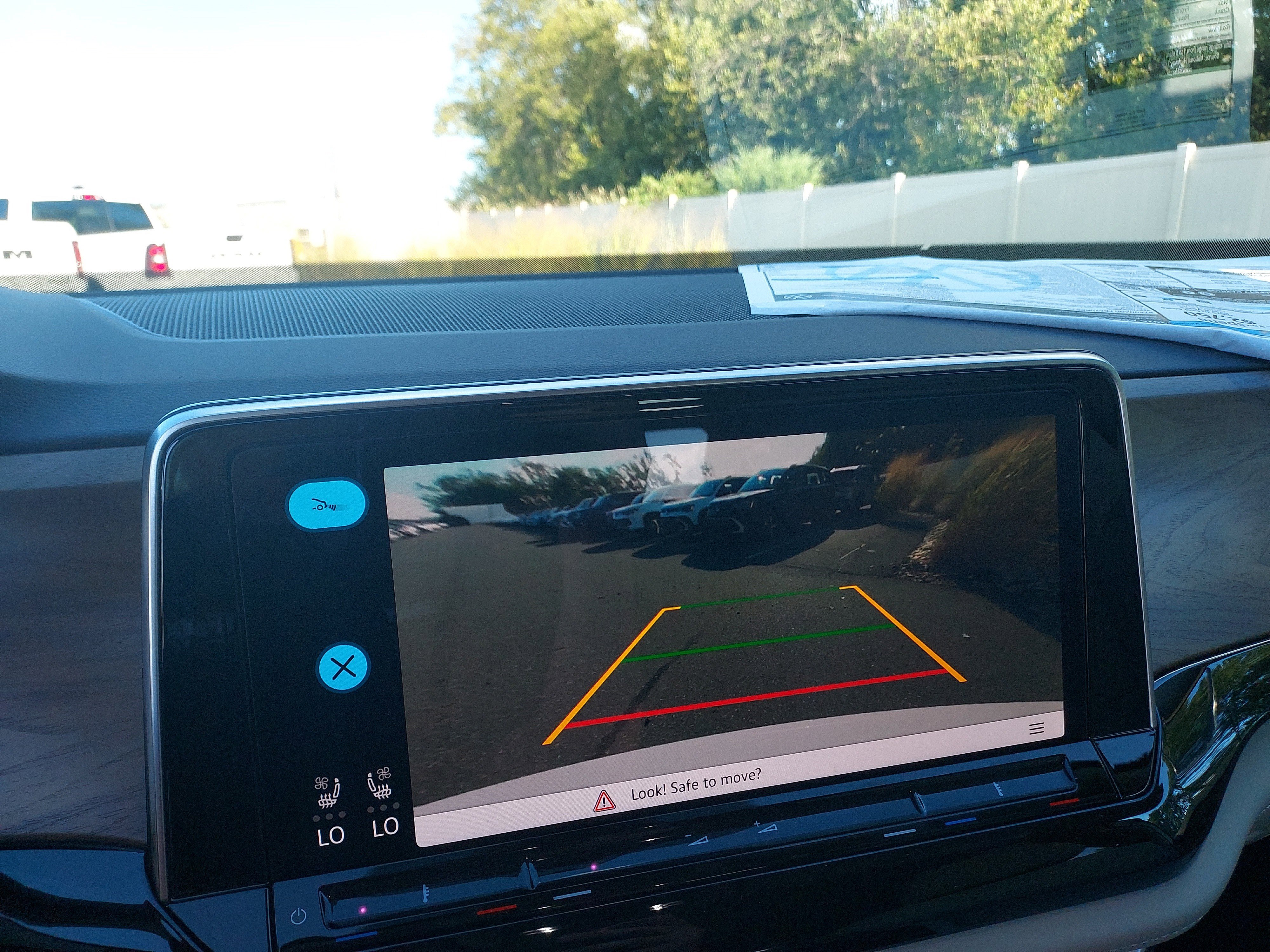 New 2026 Volkswagen Atlas SE image 30