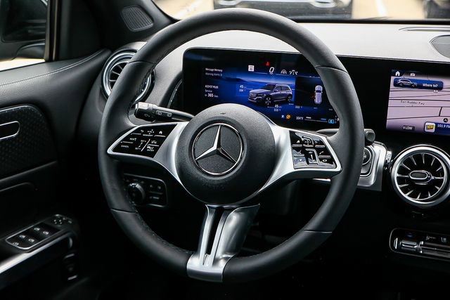 Certified 2024 Mercedes-Benz GLB 250 image 23