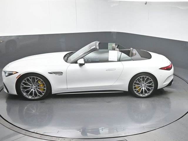 Used 2023 Mercedes-Benz SL 63 AMG 4MATIC image 40