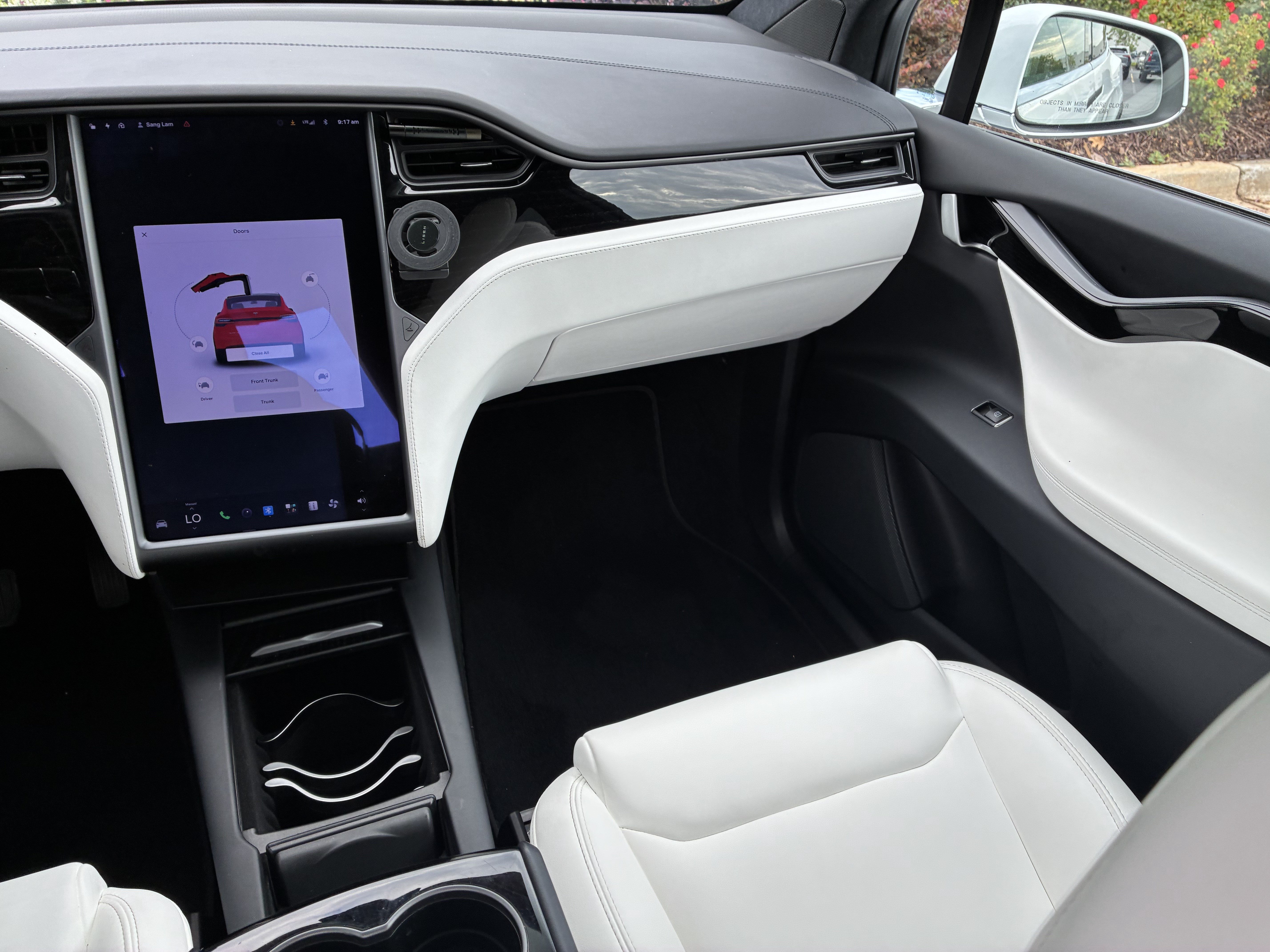 Used 2020 Tesla Model X Long Range AWD/4WD image 18