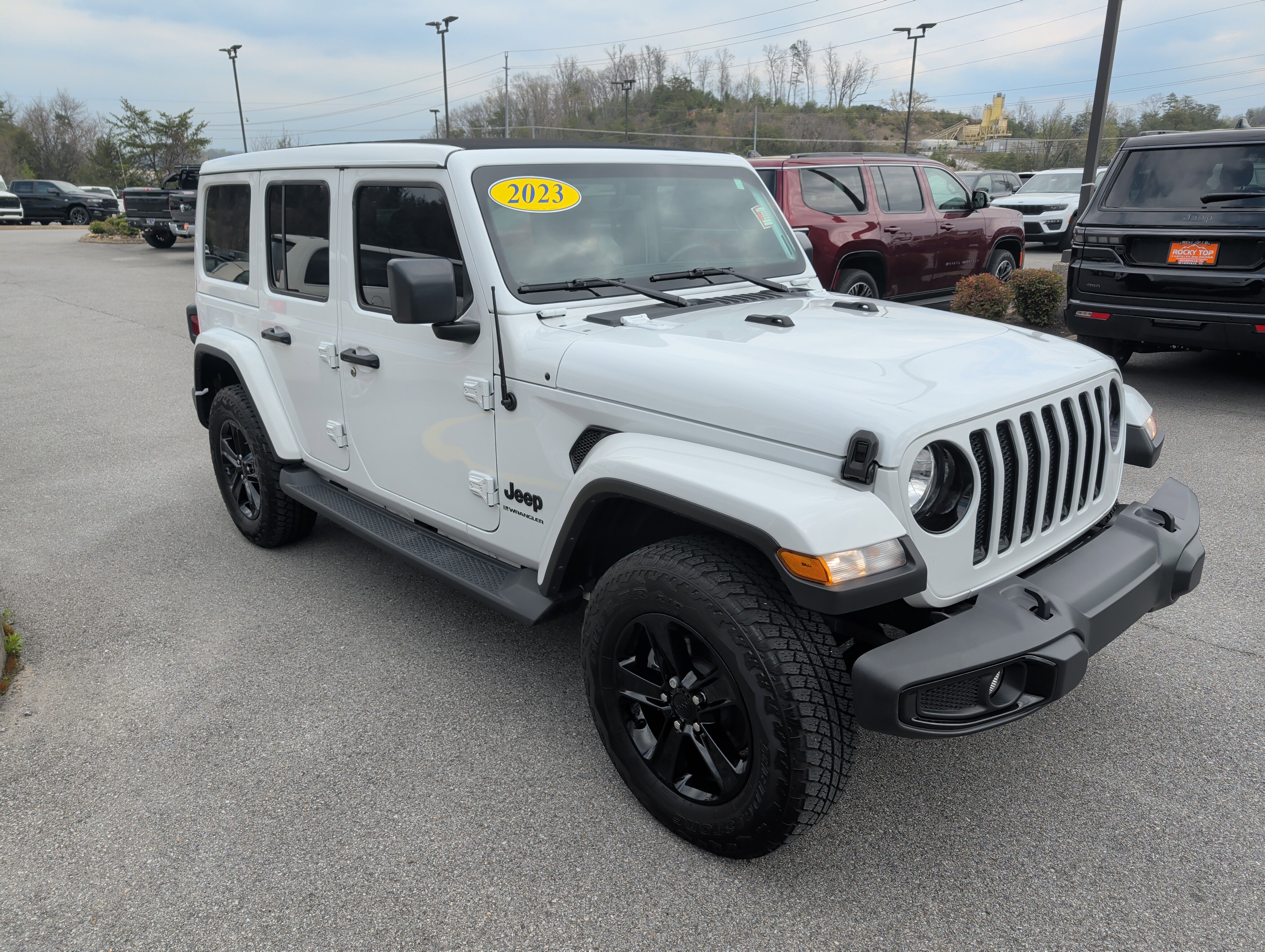Used 2023 Jeep Wrangler Unlimited Sahara image 4