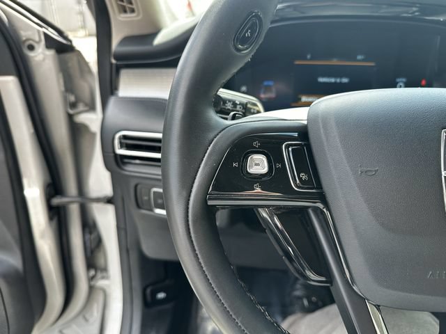 Certified 2024 Lincoln Corsair AWD w/ Equipment Group 101A image 28