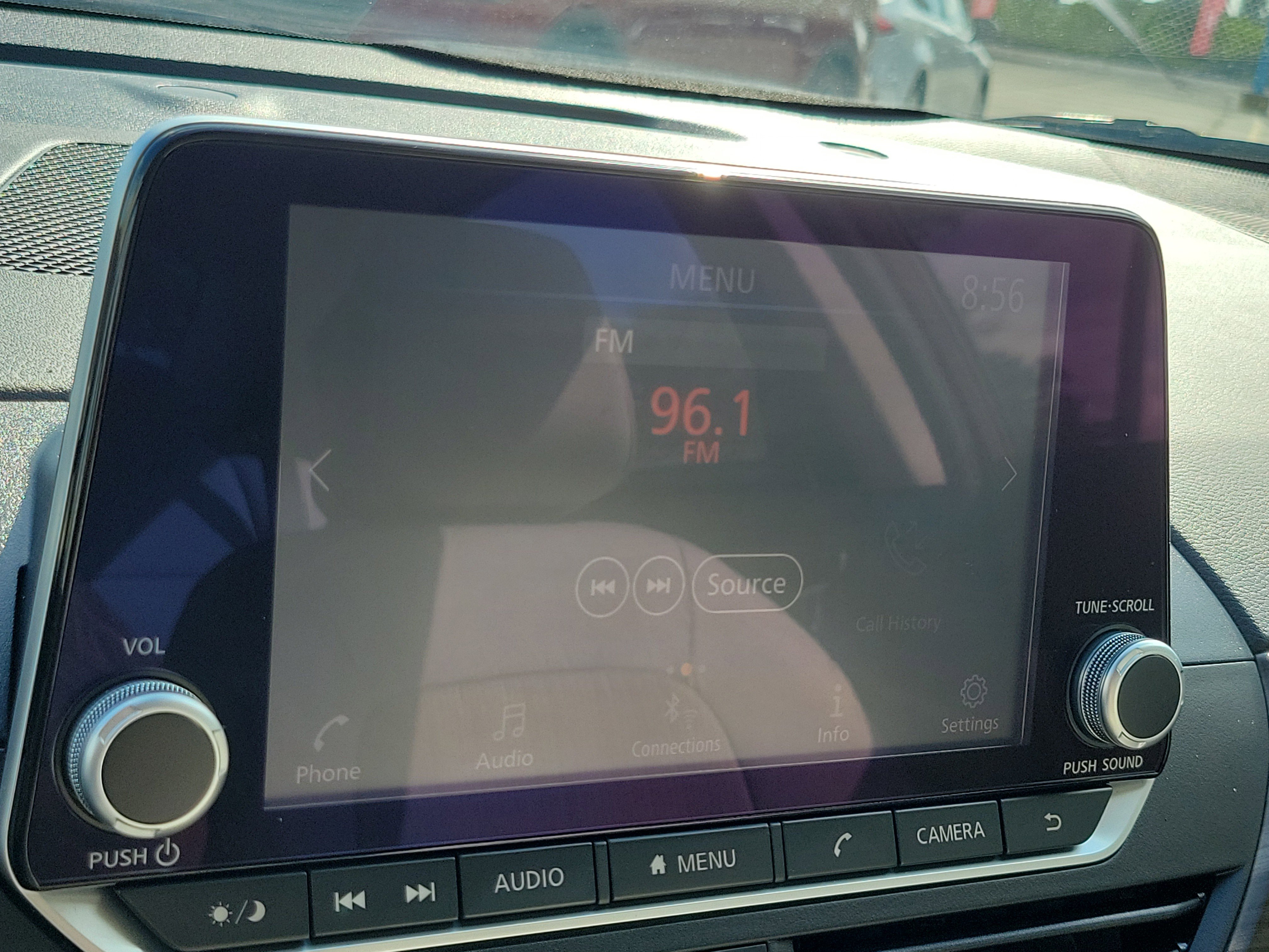 Used 2025 Nissan Altima 2.5 SV FWD image 24