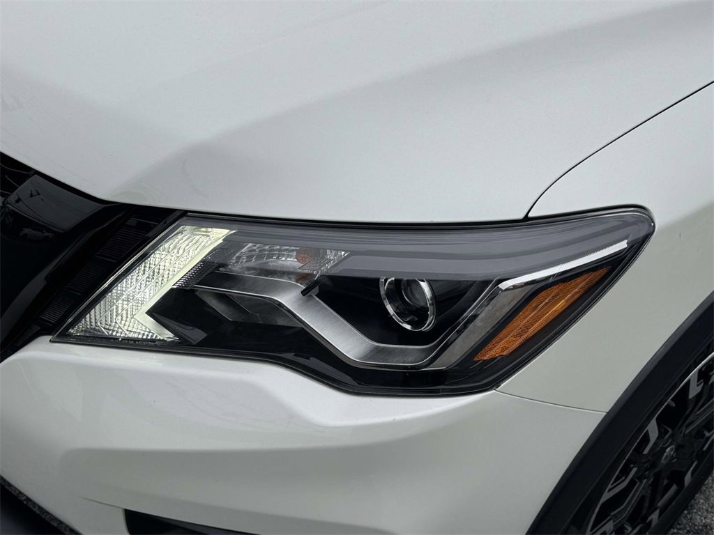 Used 2020 Nissan Pathfinder SV w/ Rock Creek Edition image 8