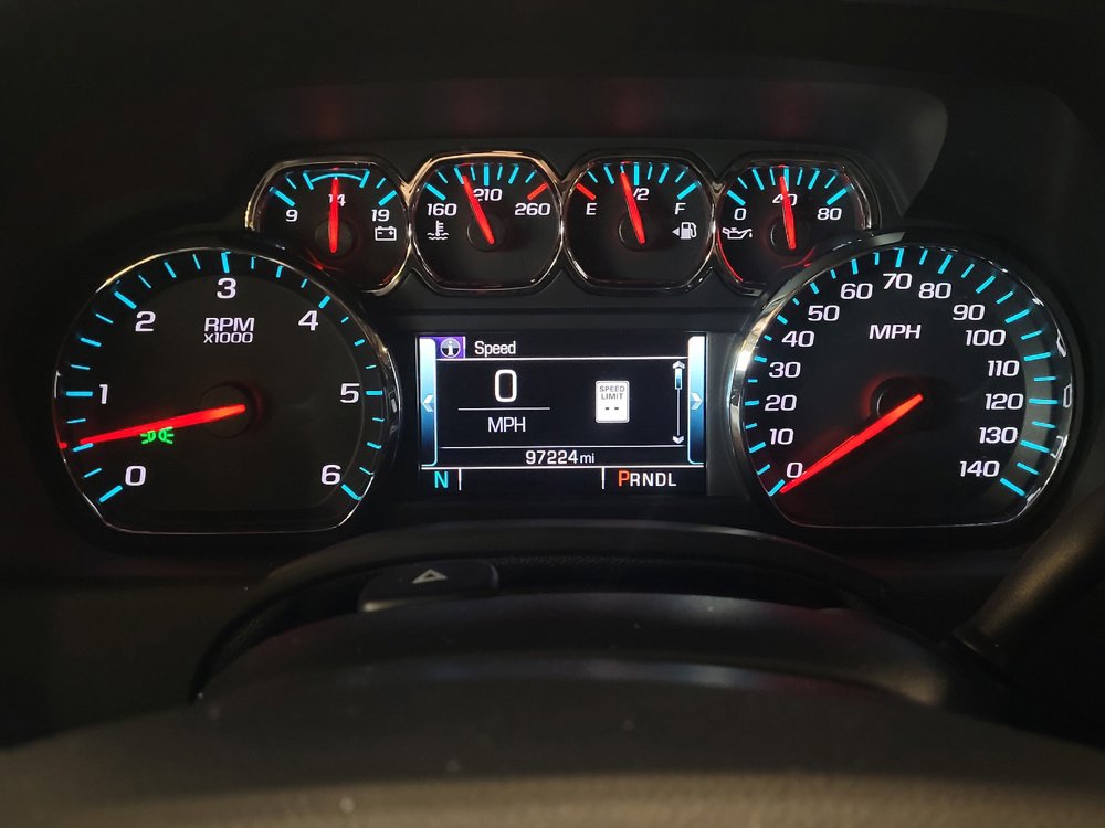 Used 2018 Chevrolet Tahoe LT w/ Luxury Package RWD image 23