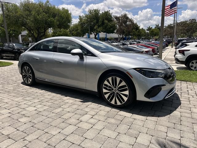 Used 2023 Mercedes-Benz EQE 500 4MATIC Sedan image 16