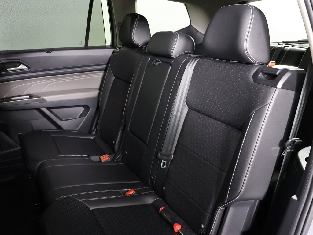 Used 2023 Volkswagen Atlas SE image 30