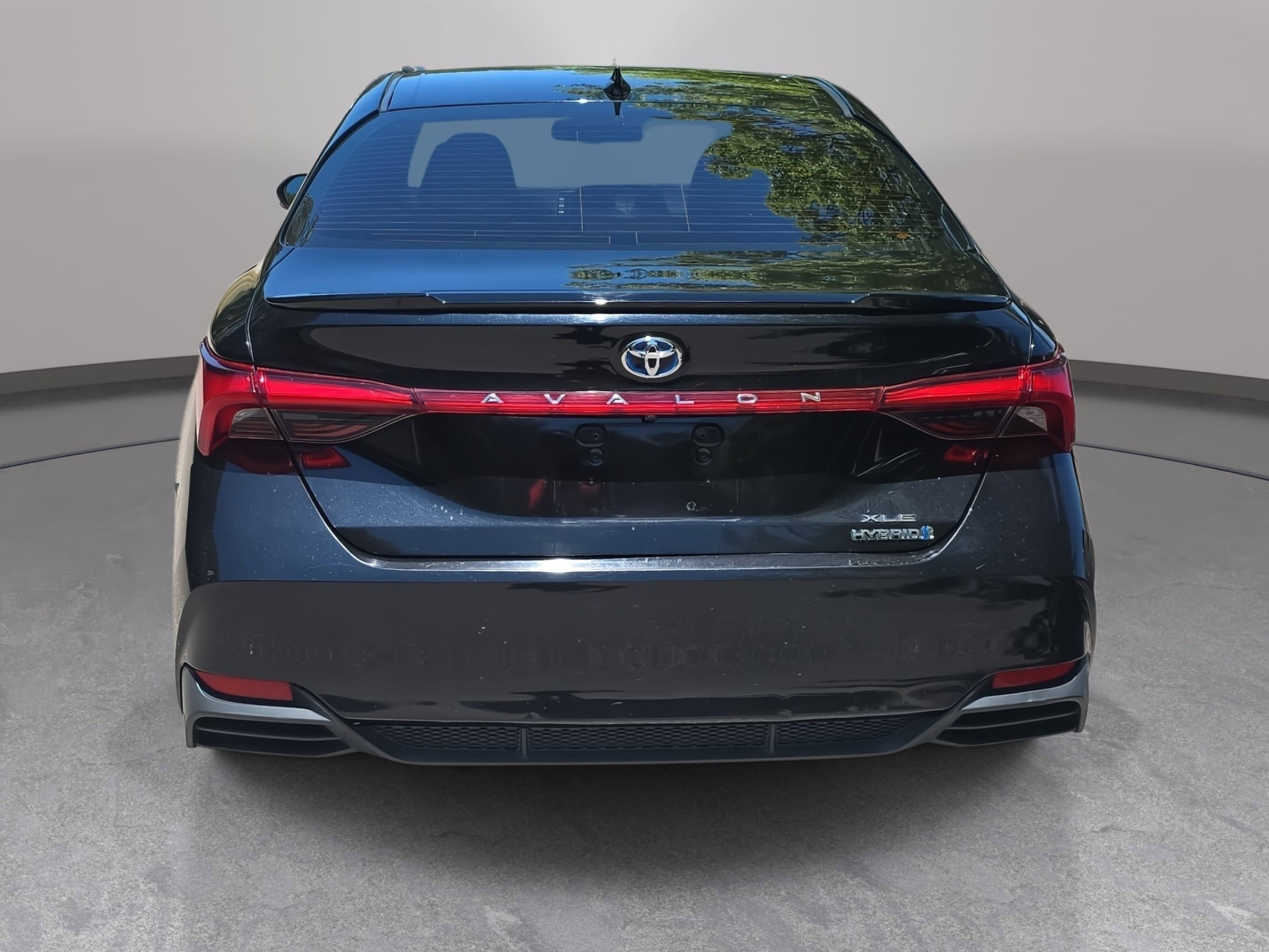 Used 2019 Toyota Avalon XLE w/ Moonroof Package FWD image 6